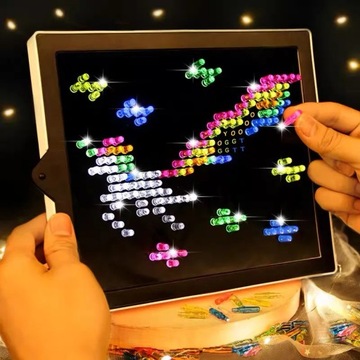 КНОПКА-ПАЗЗЛ ОБРАЗОВАТЕЛЬНАЯ 3D ДОСКА С ПОДСВЕТКОЙ ВОЛШЕБНЫЕ СВЕТОДИОДНЫЕ ШПИЛЬКИ