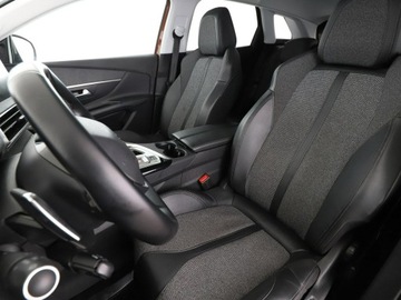 Peugeot 3008 II Crossover 1.5 BlueHDI 130KM 2019 Peugeot 3008 Historia serwisowa Automat Virtual, zdjęcie 12