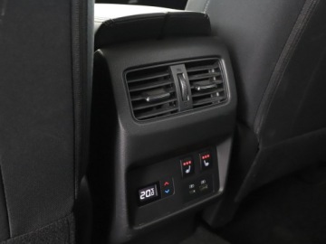 Nissan X-Trail IV 2024 Nissan X-Trail 7 os. HEV 4x4 automat full LED navi, zdjęcie 39