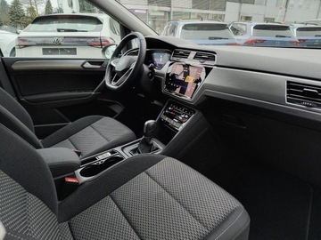 Volkswagen Touran III 1.5 TSI EVO 150KM 2023 Volkswagen Touran Comfortline 1.5 TSI 150KM DSG Sa, zdjęcie 9