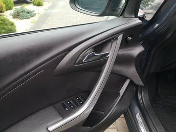 Opel Astra J Sports Tourer Facelifting 1.4 Turbo ECOTEC 140KM 2013 Opel Astra 1.4 16v 140KM Klimatronik Tempomat, zdjęcie 10