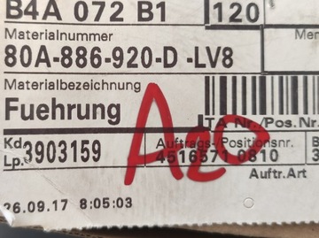 AUDI Q5 VODÍTKO PODHLAVNÍKU KOLEJNICE 80A886920D LV8