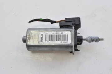 MOTORY REGULACE SEDADLA PORSCHE CAYENNE PŘEDNÍ PRAVÝ 0 92A 2016 RHD