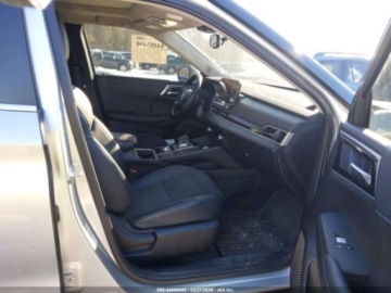 Mitsubishi Outlander III 2024 Mitsubishi Outlander SE S-Awc 2024 2.5 Benzyna 181KM, zdjęcie 9