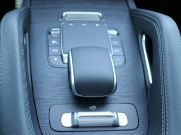 Mercedes GLE V167 SUV Facelifting 2.0 300d 269KM 2025 MERCEDES-BENZ GLE 300 d 4-Matic AMG Line 2.0 (269KM) 2025, zdjęcie 7