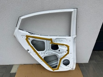 DVEŘE LEVÉ ZADNÍ LEVÝ HYUNDAI I10 III 2020 ->