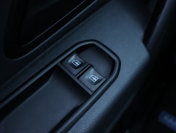 Dacia Duster II SUV 1.0 TCe 101KM 2019 Dacia Duster 1.0 TCe, Salon Polska, Serwis ASO, zdjęcie 15