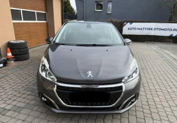 Peugeot 208 I Hatchback 5d Facelifting 1.2 PureTech 82KM 2018 Peugeot 208 1,2 83KM Klimatyzacja Serwis 1.2 Benzyna 83KM, zdjęcie 1