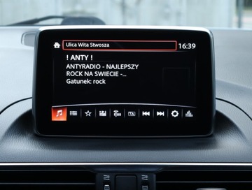Mazda 3 III Hatchback Facelifting 2.0 SKYACTIV-G 120KM 2016 Mazda 3 2.0 Skyactiv-G, Navi, Xenon, Bi-Xenon, zdjęcie 11