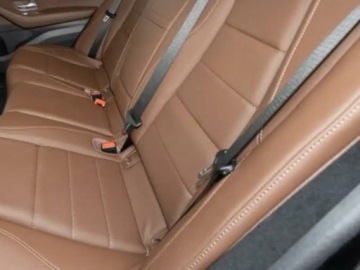 Mercedes GLE V167 SUV Facelifting 2.0 300d 269KM 2025 MERCEDES-BENZ GLE 300 d 4-Matic AMG Line 2.0 (269KM) 2025, zdjęcie 10