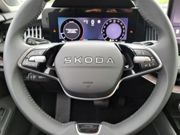 Skoda Superb IV Kombi Plug-in 1.5 TSI iV Plug-In 204KM 2026 Od ręki - L&amp;K 1.5 TSI Plug-in Hybrid DSG 204KM, zdjęcie 9