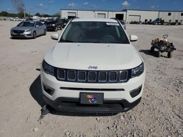 Jeep Compass II 2021 Jeep Compass 2021r., Latitude, od ubezpieczalni 2.4 Benzyna 180KM, zdjęcie 1