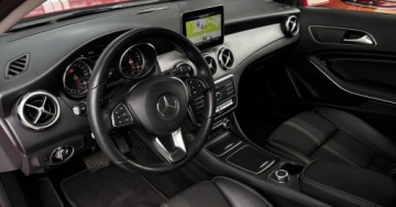 Mercedes GLA I Off-Roader Facelifting 1.6 200 156KM 2019 Mercedes-Benz GLA Salon PL Od Dealera Czujniki Tempomat CarPlay Android FV, zdjęcie 9