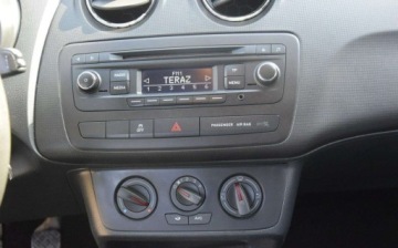 Seat Ibiza IV Hatchback 5d Facelifting 1.4 85KM 2015 Seat Ibiza 1.4 MPI 92 TYS KM Oryginal Lakier 2 KPL KOL Grzane Fotele Sprow, zdjęcie 25