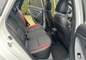 Hyundai i30 II Hatchback 5d Facelifting 1.6 GDI 186KM 2016 Hyundai i30 1,6Turbo 186KM Climatronic Kamera Led Navi Bezwypadkowy SERWIS, zdjęcie 23