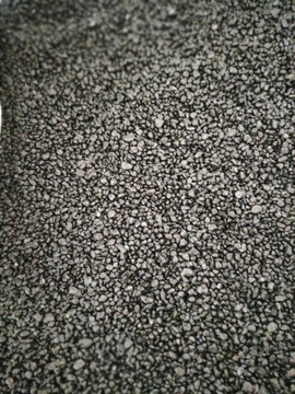 ŻWIREK OZDOBNY KAMIEŃ NA ZEWNĄTRZ CZARNE OTOCZAKI 2-4 mm 1 kg LAS W SŁOIKU