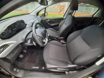 Peugeot 208 I Hatchback 5d Facelifting 1.2 PureTech 82KM 2019 PEUGEOT 208 (CA_, CC_) 1.2 82 KM, zdjęcie 10
