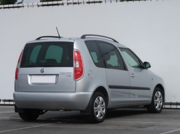 Skoda Roomster Mikrovan Facelifting 1.2 TSI 105KM 2012 Skoda Roomster 1.2 TSI, Salon Polska, Serwis ASO, zdjęcie 4