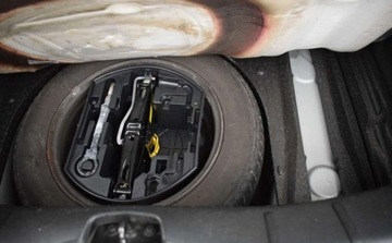 Citroen C3 II Hatchback facelifting 1.2 VTi 82KM 2016 Citroen C3 Citroen C3 Pure e-Tech VTi 82 ETG Tendance 1.2 Benzyna 82KM, zdjęcie 15