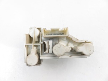 ВСТАВКА ФОНАРЯ ЛЕВАЯ ЗАДНЯЯ BMW 3 E91