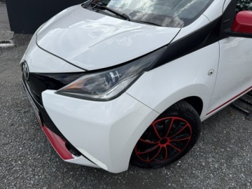 Toyota Aygo II Hatchback 5d 1.0 VVT-i 69KM 2014 Toyota Aygo Salon Polska . Kamera cofania. Ledy, zdjęcie 9