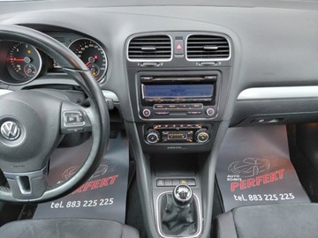 Volkswagen Golf VI Hatchback 5d 1.6 TDI-CR DPF BlueMotion 105KM 2011 Volkswagen Golf Klimatronik Podgrzewane fotele 2xPDC Sensor Alu 1.6 Diesel, zdjęcie 17