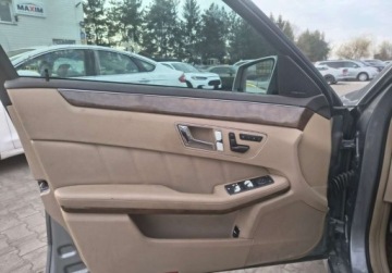 Mercedes Klasa E W212 Limuzyna Facelifting 350 306KM 2013 Mercedes-Benz Klasa E 2011 Mercedes-Benz E-Klasa 350 na placu w POLSCE po, zdjęcie 11