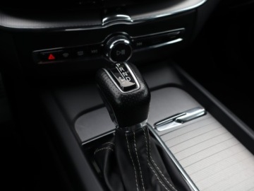Volvo XC60 II Crossover D4 190KM 2018 Volvo XC60 D4, Salon Polska, Serwis ASO, 187 KM, zdjęcie 12