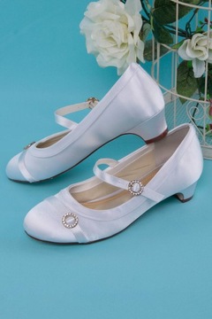 Туфли для причастия, атласные балетки с лентами.