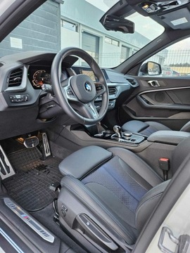 BMW Seria 1 F70 2024 BMW 118 BMW 118i Przebieg: 7600km!! 2024Salon Pols, zdjęcie 9