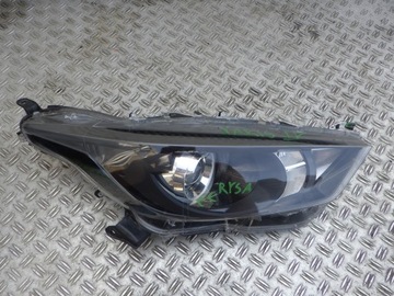 LAMPA REFLEKTOR PRAWY PRZÓD TOYOTA YARIS IV