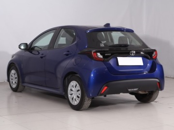 Toyota Yaris IV Hatchback 1.5 Dynamic Force 125KM 2021 Toyota Yaris 1.5 VVT-i, Salon Polska, Serwis ASO, zdjęcie 3