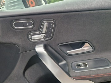 Mercedes Klasa A W177/V177 Hatchback 1.5 180d 116KM 2018 Mercedes A 180 Pakiet AMG-Automat-Full LED-Panoram, zdjęcie 23