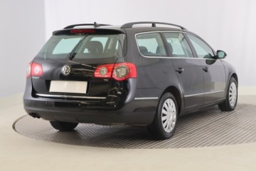 Volkswagen Passat B6 Variant 1.9 TDI PDE 105KM 2007 VW Passat 1.9 TDI, Klima, Klimatronic, Tempomat, zdjęcie 4