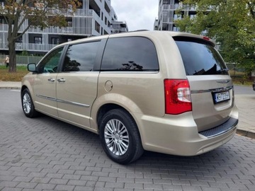 Chrysler Town &amp; Country V 2013 town chrysler Touring L * V6 3.6l benzyna 283KM Dokumentacja *7 Miejsc, zdjęcie 27