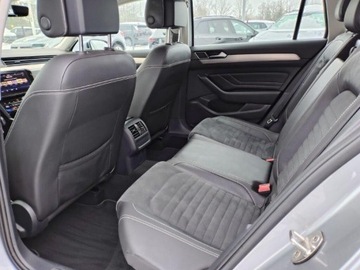 Volkswagen Passat B8 Variant Facelifting 2.0 TSI 190KM 2022 Volkswagen Passat Variant FV23 Elegance ACC Matrix Virutal Cockpit od Deal, zdjęcie 10