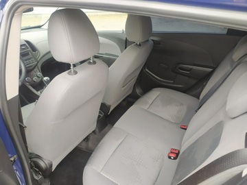 Chevrolet Aveo T300 Hatchback 5d 1.2 70KM 2013 Chevrolet Aveo Ekonomiczny i niezawodny samochód, zdjęcie 11