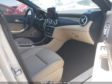 Mercedes CLA C118/X118 2019 Mercedes-Benz CLA 2019r., 2.0l, od ubezpieczalni 2.0 Benzyna 208KM, zdjęcie 8