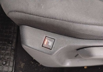 Opel Combo E Kombivan 1.5 Diesel 102KM 2019 Opel Combo 2019r, 1.5 Diesel. Delikatnie przetarty prawy bok. Jezdzi. 1.5, zdjęcie 15