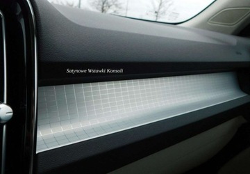 Volvo XC40 Crossover 1.5 T3 163KM 2020 Volvo XC 40 z Gwarancja Bezowa Tpicerka Kamera Model 2021r 1.5 Benzyna, zdjęcie 28