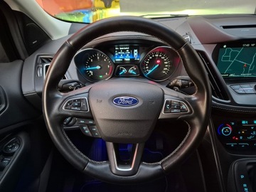 Ford Kuga II SUV Facelifting 2.0 TDCi 180KM 2018 Ford Kuga 2.0 TDCi Vignale, zdjęcie 29