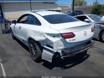 Mercedes Klasa E W213 2022 Mercedes-Benz Klasa E 450 2022 3.0l 3.0 Benzyna 362KM, zdjęcie 3