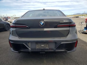 BMW Seria 7 G70 2023 BMW Seria 7 740i 2023 3.0 Benzyna 375KM, zdjęcie 2