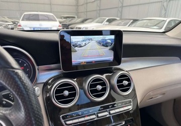 Mercedes GLC C253 2018 Mercedes-Benz GLC GLC 300 245 KM 2018r Warszawa 2.0 Benzyna 245KM, zdjęcie 9