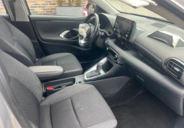 Toyota 2021 Toyota Yaris Hybryda Kamera Klimatyzacja 1.5 Hybryda 100KM, zdjęcie 9