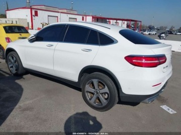 Mercedes GLC C253 2019 Mercedes-Benz GLC 300 Coupe 4Matic 2019 2.0L 2.0 Benzyna 241KM, zdjęcie 3