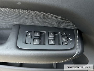 Volvo XC60 II 2025 Volvo XC 60 XC60 T6 Plug-In Hybrid AWD Plus Black, zdjęcie 16