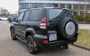 Toyota Land Cruiser IV 3.0 D-4D 173KM 2007 Toyota Land Cruiser 3,0D-4D Bezwypadkowy Salon PL 3.0 Diesel 173KM, zdjęcie 2