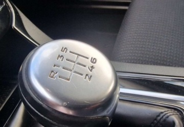 Jaguar XE Sedan 2.0 i4 163KM 2016 Jaguar XE JAGUAR XE 2.0D ALU LED NAVI XENON KAMERA BEZWYPADEK 2.0 Diesel, zdjęcie 34