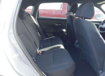 Honda HR-V III 2024 Honda HR-V 2024, 2.0L, 4x4, SPORT, po gradobiciu 2.0 Benzyna 158KM, zdjęcie 10